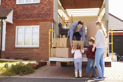 Short-term storage units in Tottenhamgreen for household items