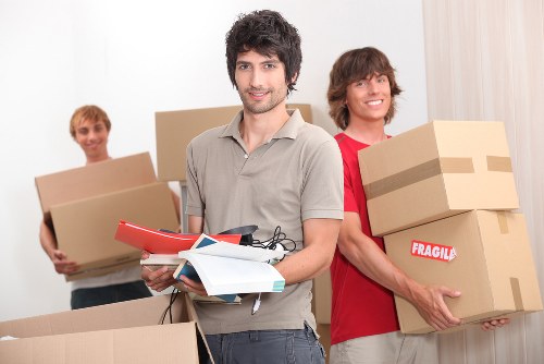 Secure short-term storage in Tottenhamgreen for boxes and furniture